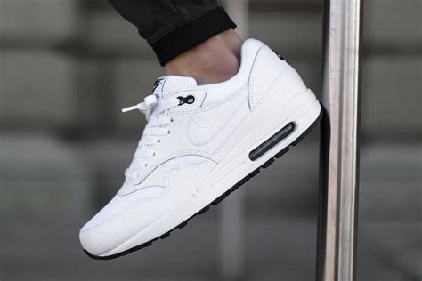 weiße ‘ Nike Air Max 1 Essential 